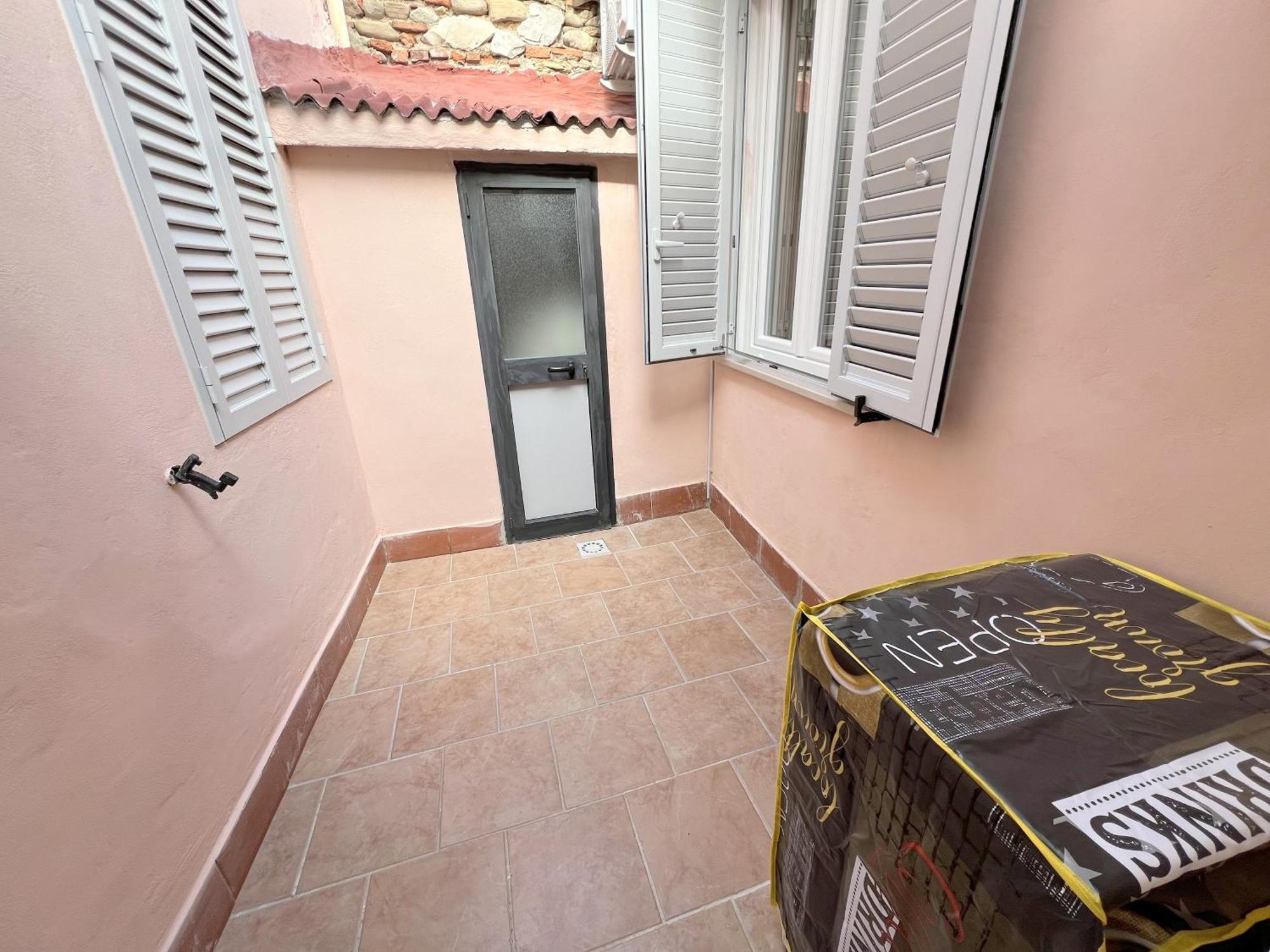 Home Cavour Prato Прато Екстериор снимка